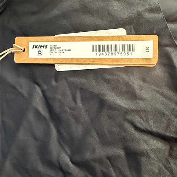 NWT SKIMS Naked Boyshort - Picture 2 of 4